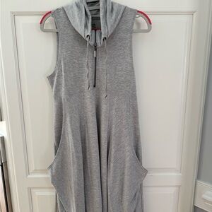 Dakini Gray Sleeveless Midi Dress